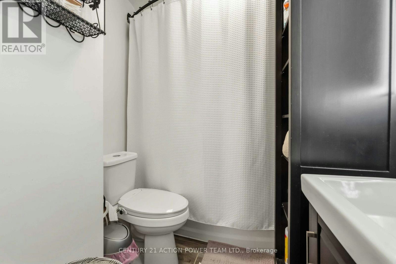 660 St Laurent Boulevard, Ottawa, ON, K1K 3A5 - 21