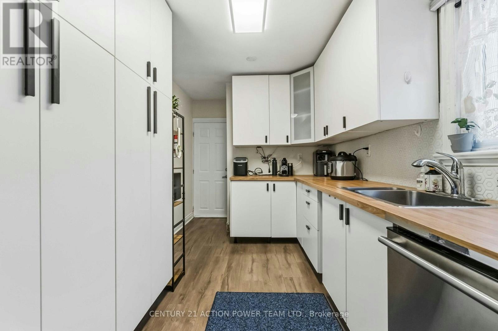 660 St Laurent Boulevard, Ottawa, ON, K1K 3A5 - 9