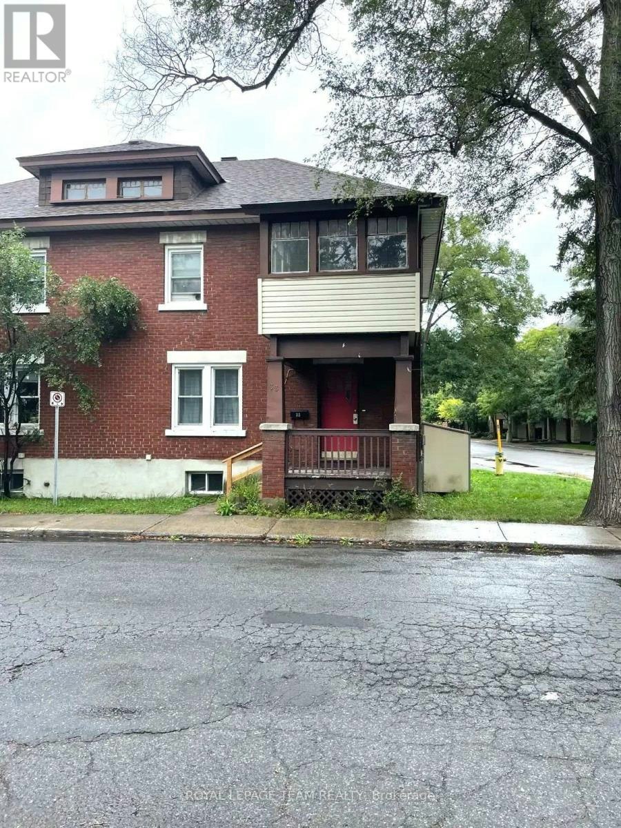 33 Cameron Avenue, Ottawa, ON, K1S 3X7
