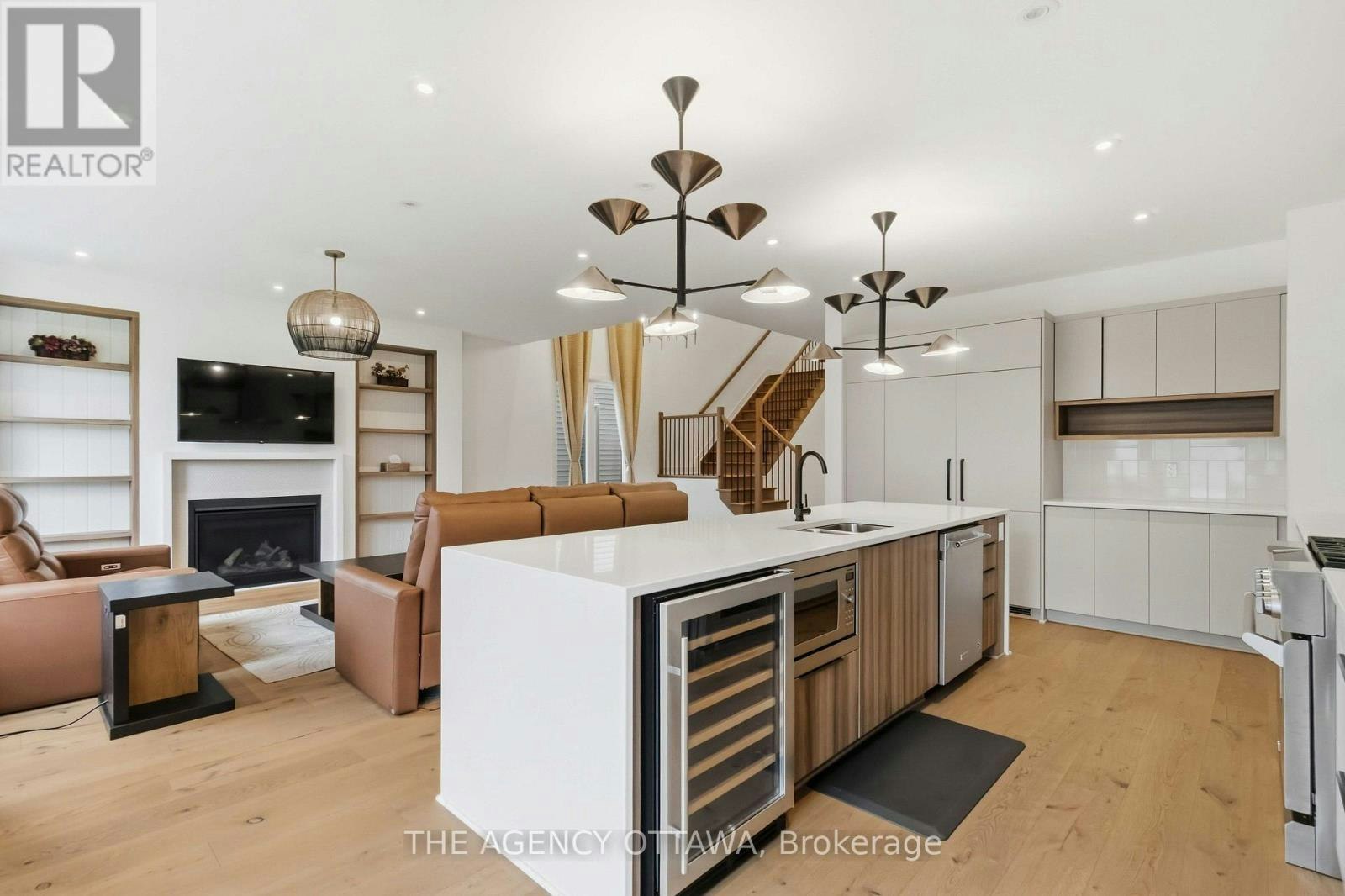 124 Dun Skipper Drive, Ottawa, ON, K1X 0G2 - 14