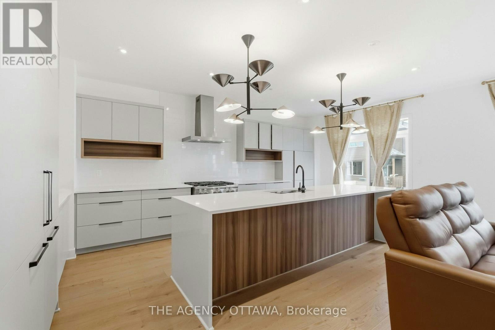 124 Dun Skipper Drive, Ottawa, ON, K1X 0G2 - 10