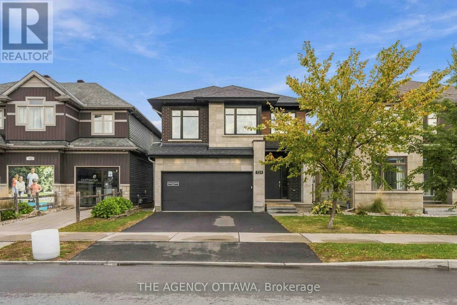 124 Dun Skipper Drive, Ottawa, ON, K1X 0G2