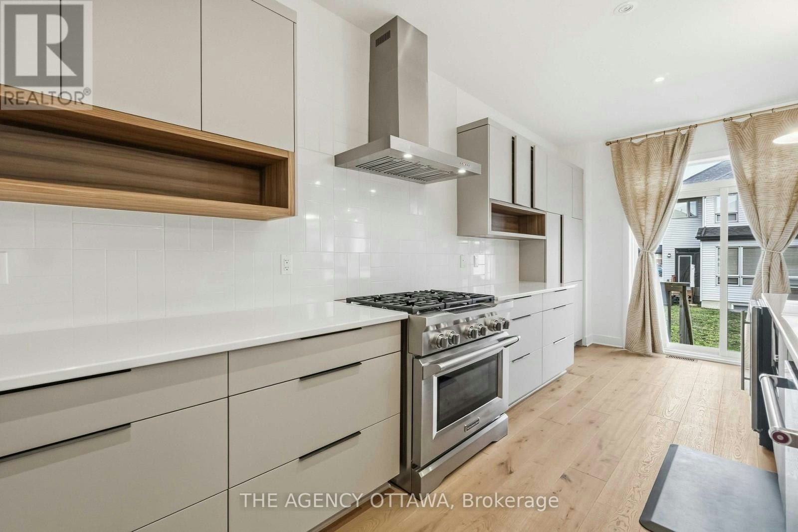 124 Dun Skipper Drive, Ottawa, ON, K1X 0G2 - 16