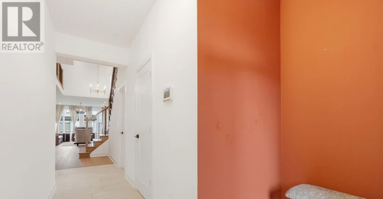 124 Dun Skipper Drive, Ottawa, ON, K1X 0G2 - 3