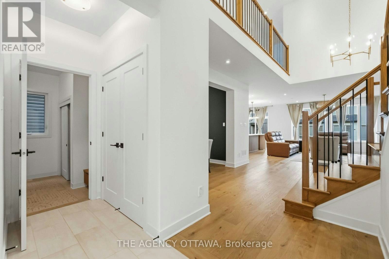 124 Dun Skipper Drive, Ottawa, ON, K1X 0G2 - 4