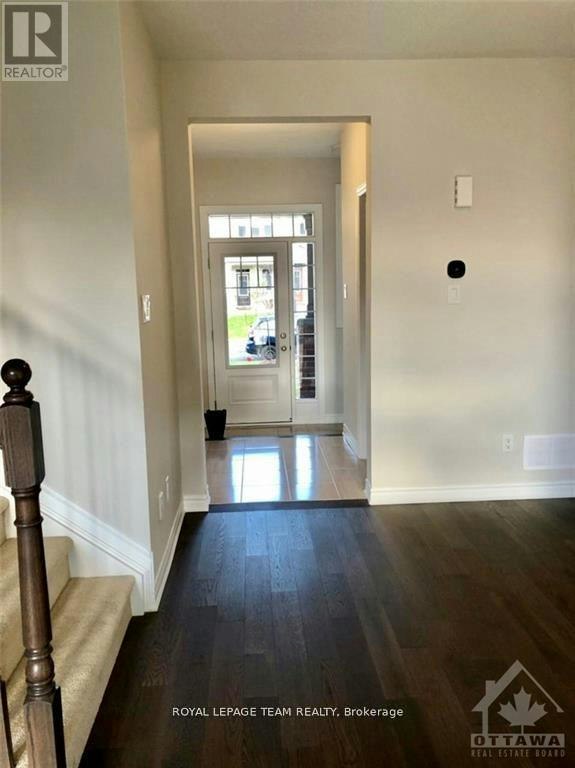 767 Brittanic Road, Ottawa, ON, K2V 0R3 - 4