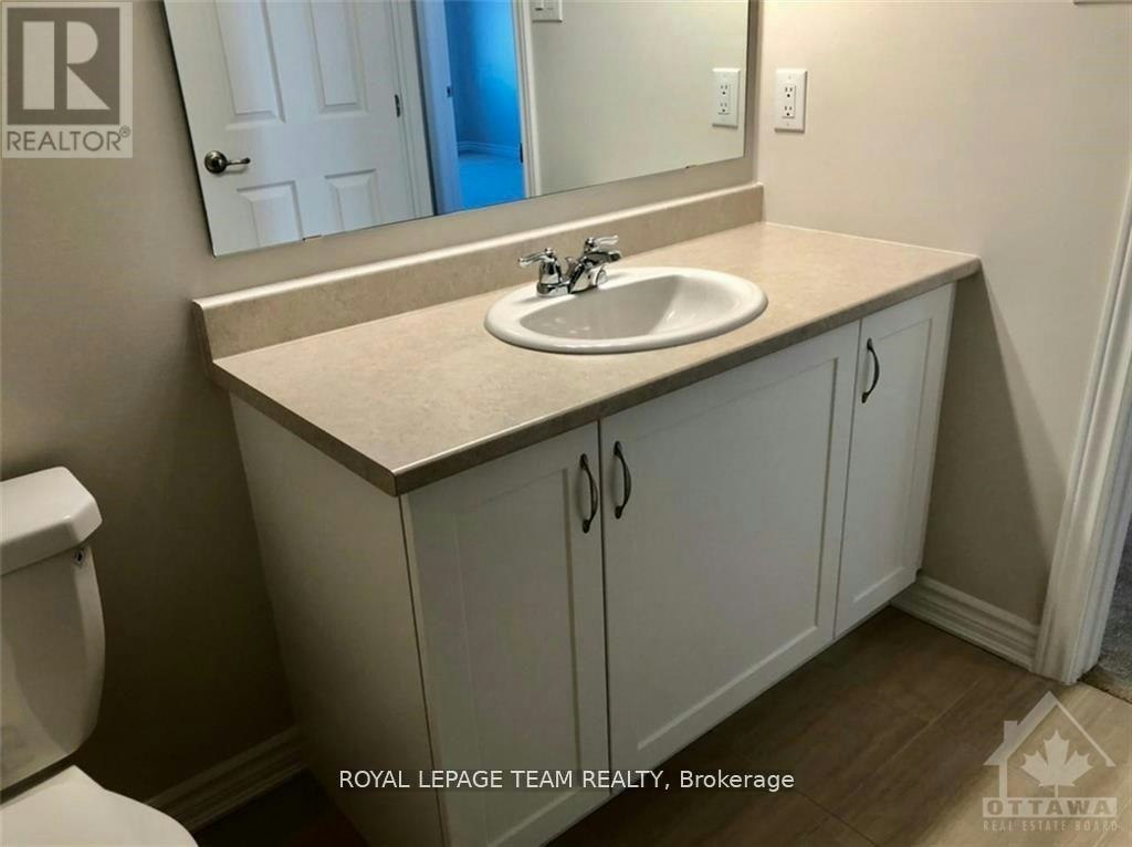 767 Brittanic Road, Ottawa, ON, K2V 0R3 - 16