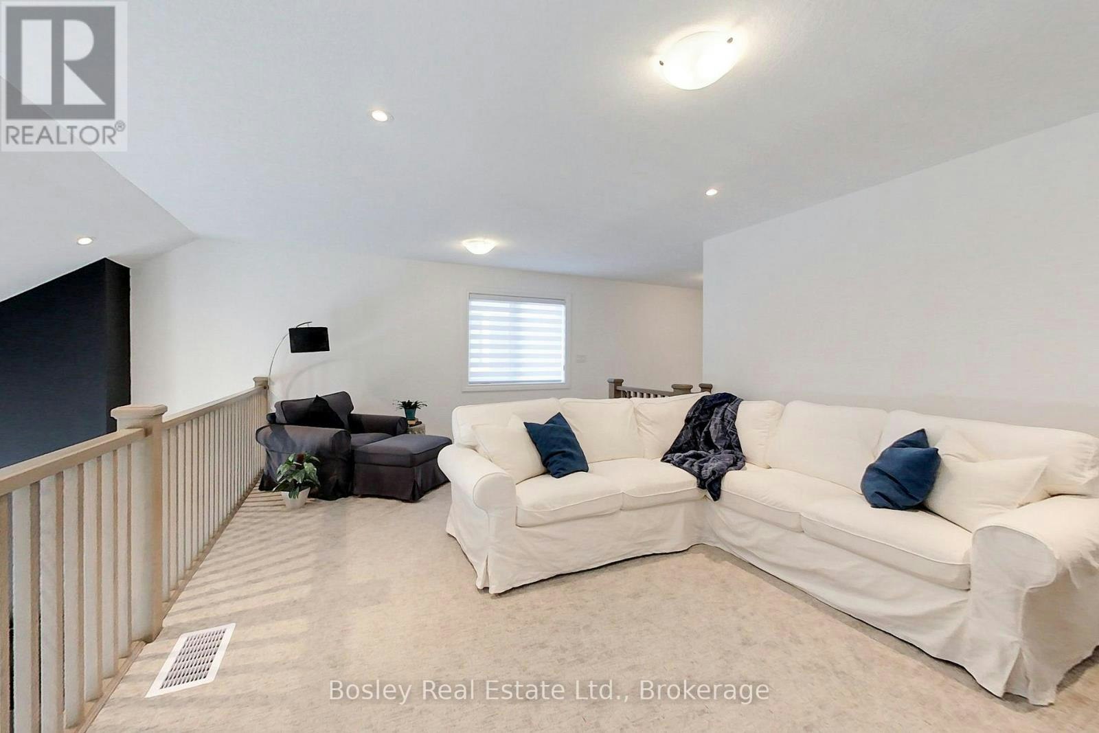 162 Anchors Way, Blue Mountains, ON, N0H 2P0 - 16