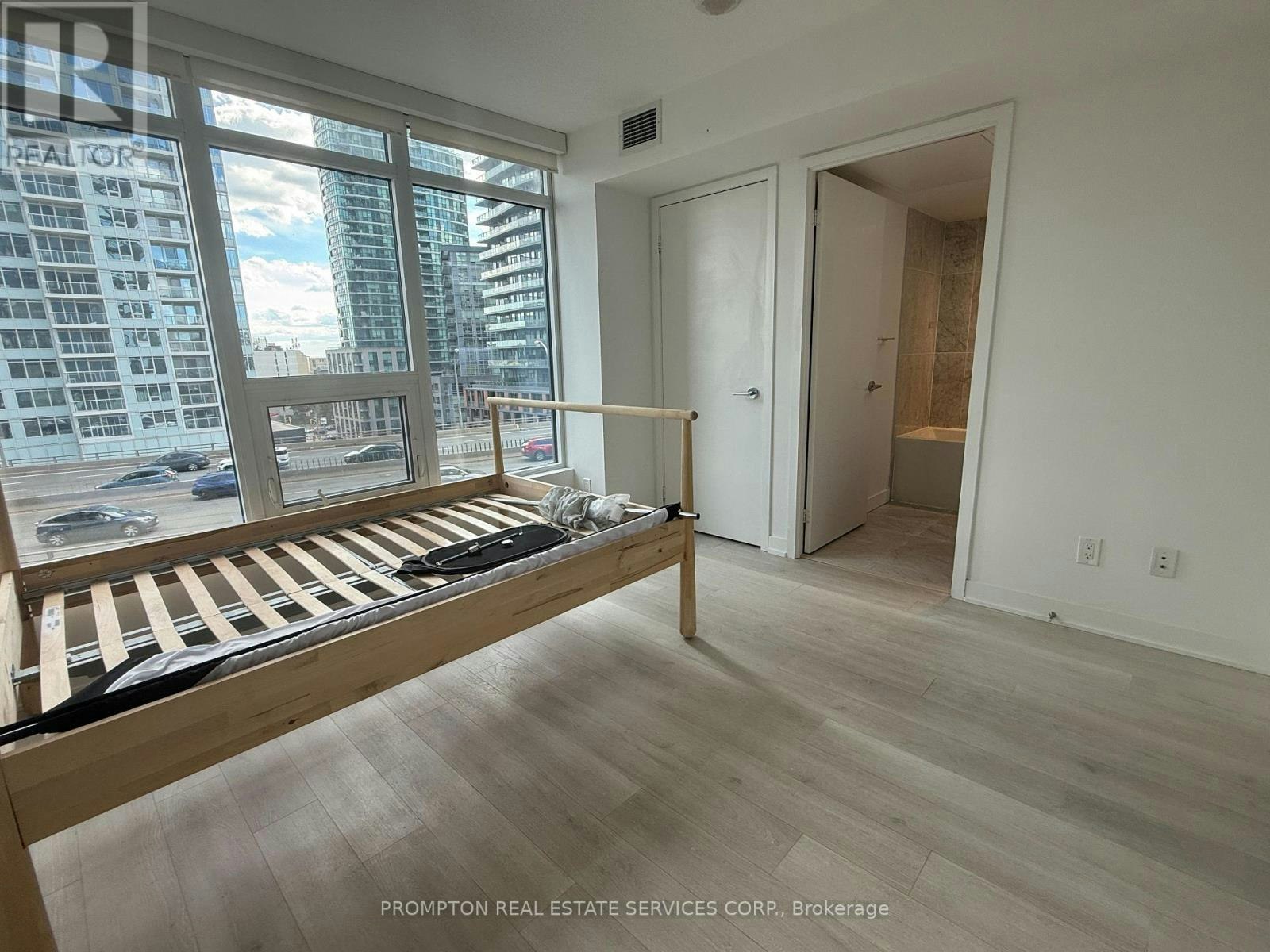 710-80 Queens Wharf Road, Toronto, ON, M5V 0J3 - 12