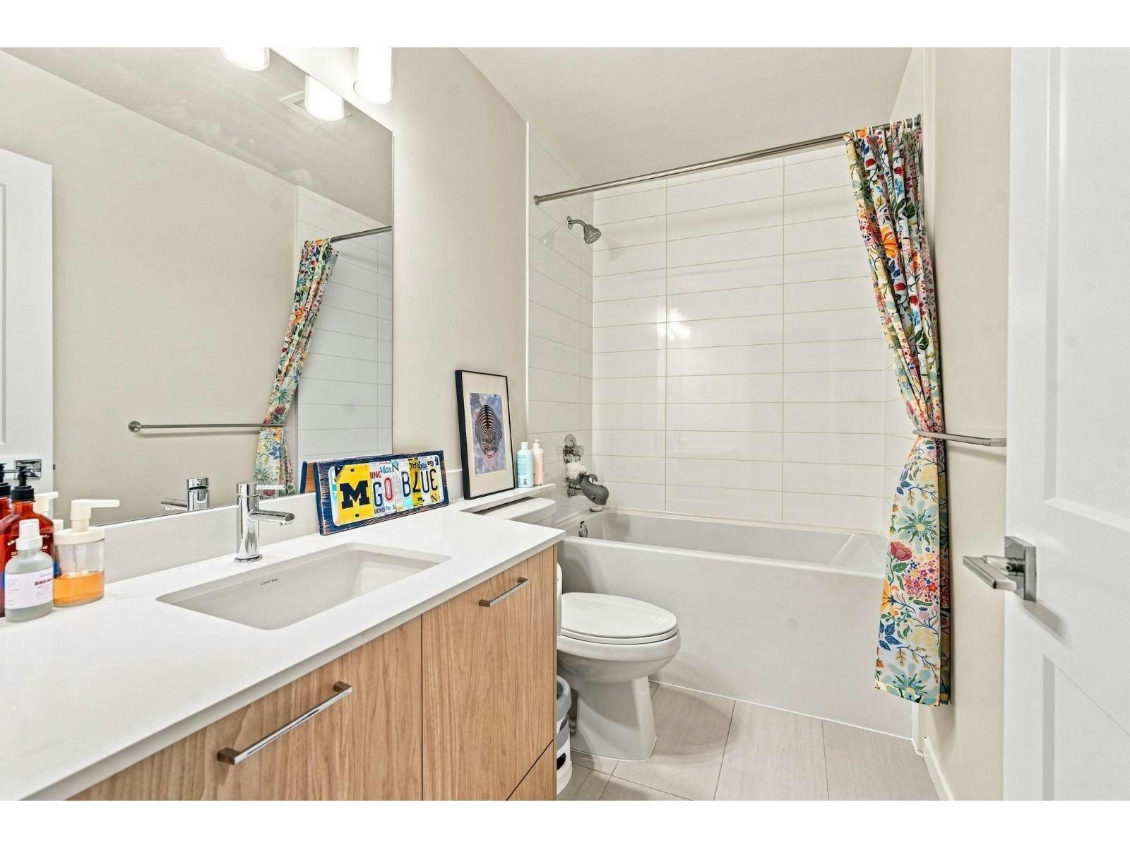 210-3319 148 Street, Surrey, BC, V4P 0J2 - 13