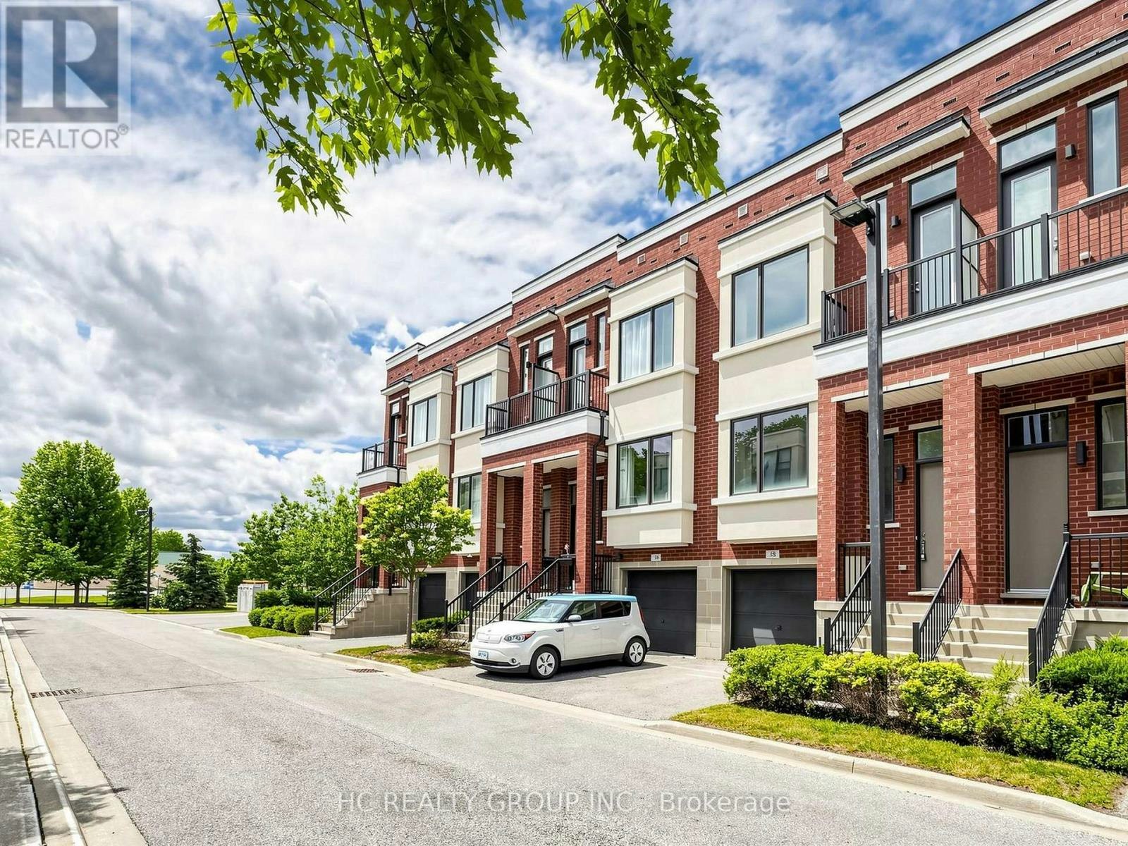 38 Lafferty Lane, Richmond Hill, ON, L4C 0Z8 - 3