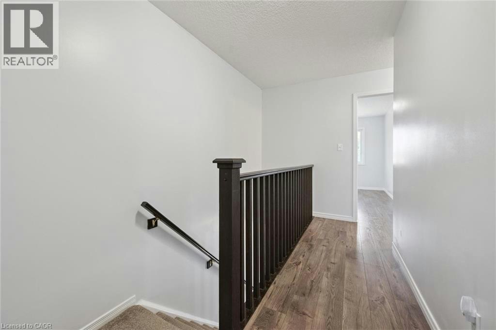 959 Zeller Crescent, Kitchener, ON, N2A 0C9 - 19