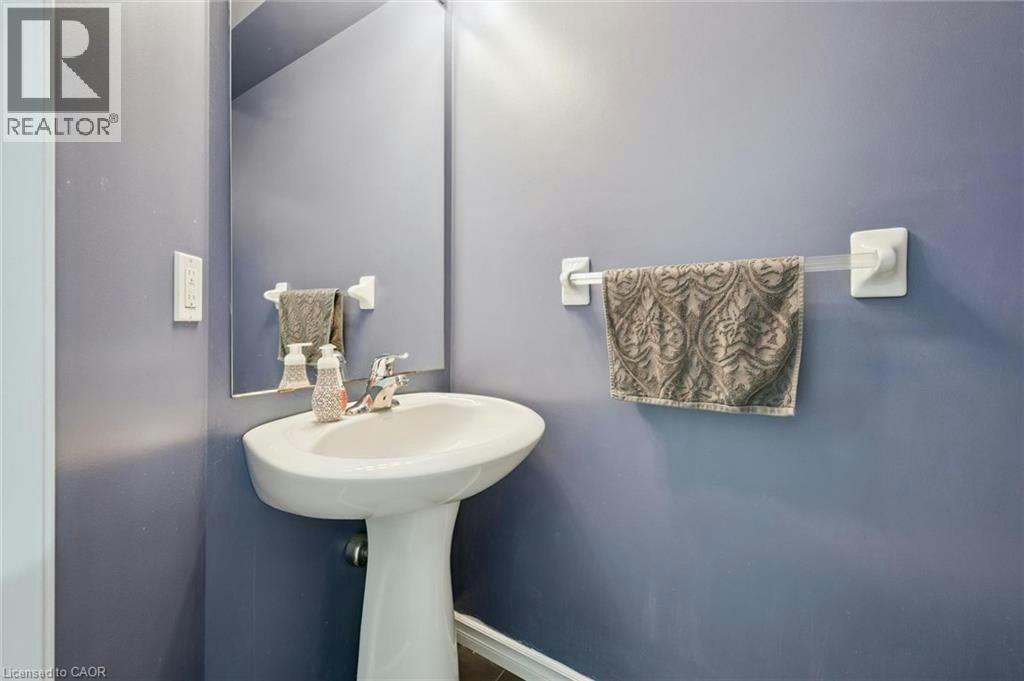 959 Zeller Crescent, Kitchener, ON, N2A 0C9 - 7