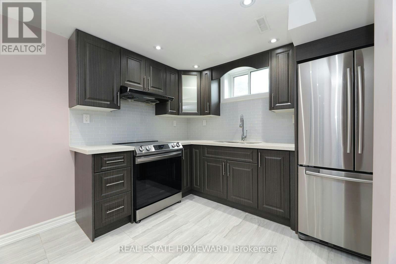 LOWER-36 Kim Court, Toronto, ON, M1K 3R6 - 11