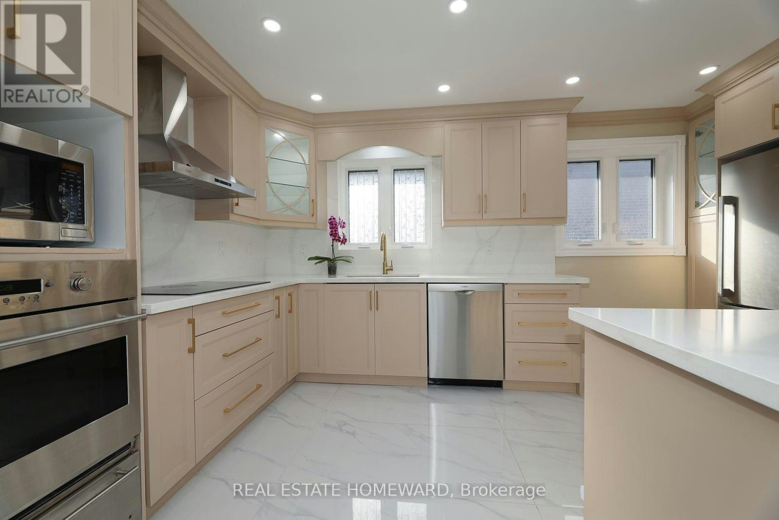 UPPER-36 Kim Court, Toronto, ON, M1K 3R6 - 15