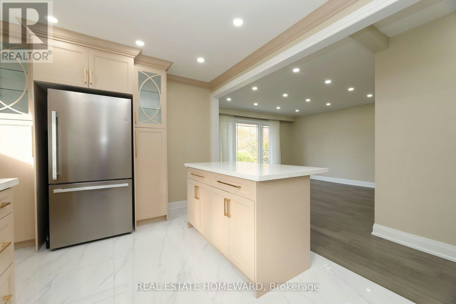 UPPER-36 Kim Court, Toronto, ON, M1K 3R6 - 11