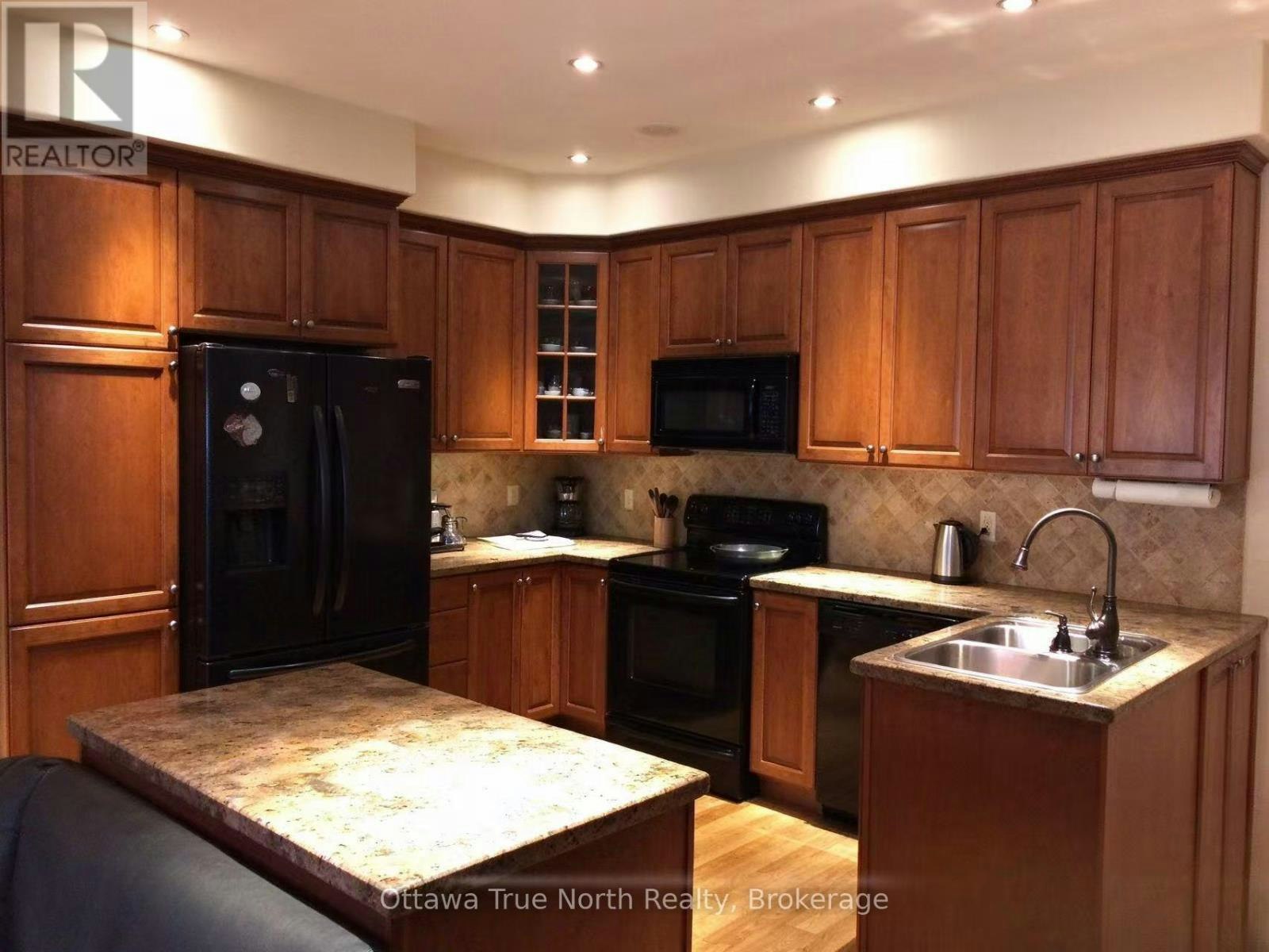437 Celtic Ridge Crescent, Ottawa, ON, K2W 0B1 - 5