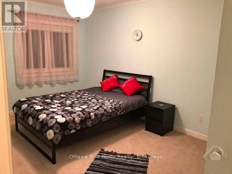 437 Celtic Ridge Crescent, Ottawa, ON, K2W 0B1 - 12