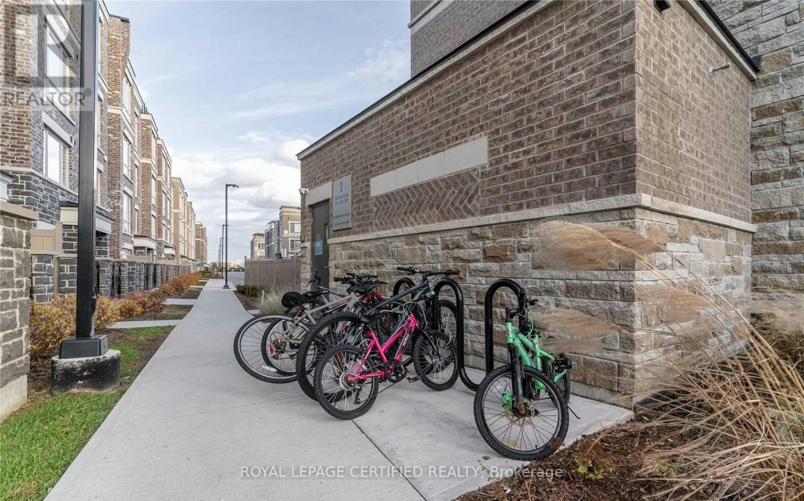 2325-20 Westmeath Lane, Markham, ON, L6B 1N5 - 32