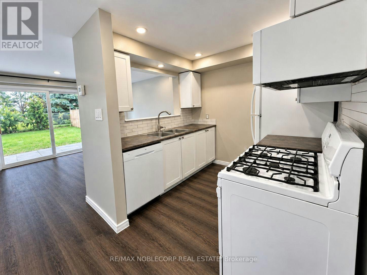 267 Dunsmore Lane, Barrie, ON, L4M 7A7 - 6
