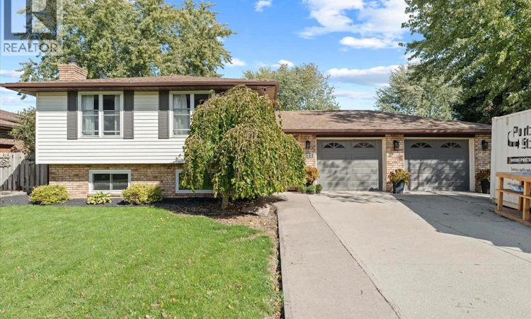 232 Greenwood Crescent