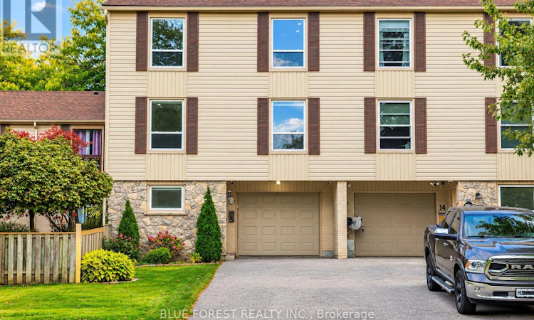 8-12 Mcmaster Crescent