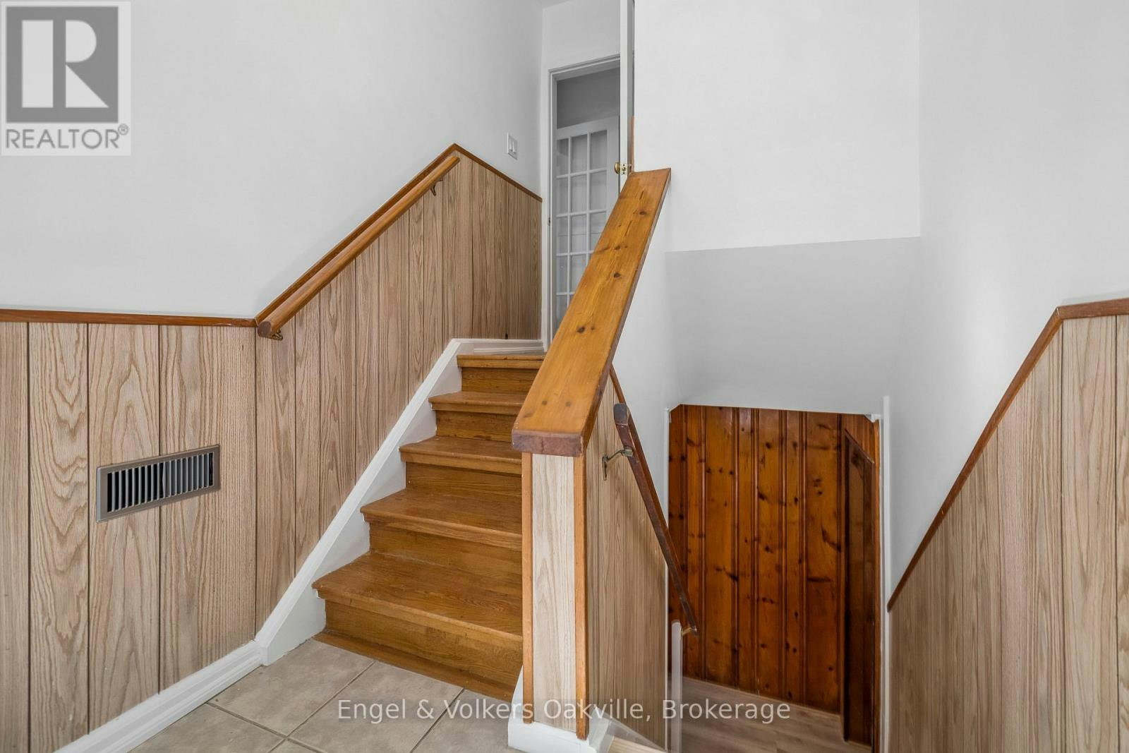 86 Selgrove Crescent, Oakville, ON, L6L 1L3 - 29