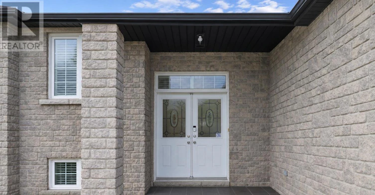 16 Donato Way, Wasaga Beach, ON, L1P 0G1 - 3