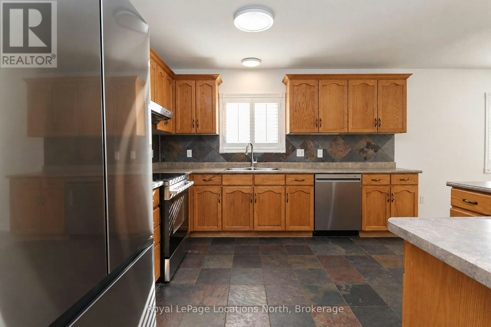 16 Donato Way, Wasaga Beach, ON, L1P 0G1 - 11