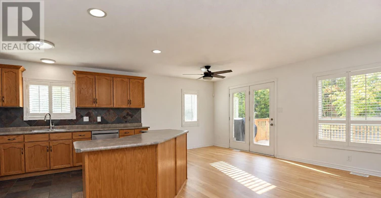 16 Donato Way, Wasaga Beach, ON, L1P 0G1 - 8