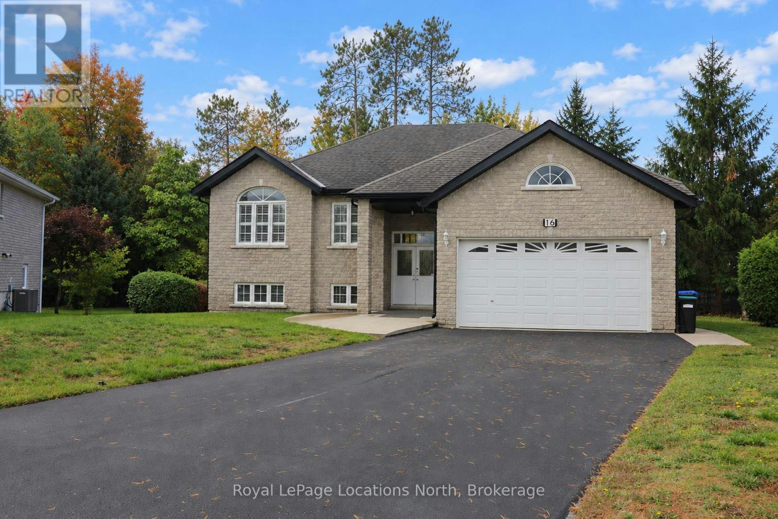 16 Donato Way, Wasaga Beach, ON, L1P 0G1 - 2