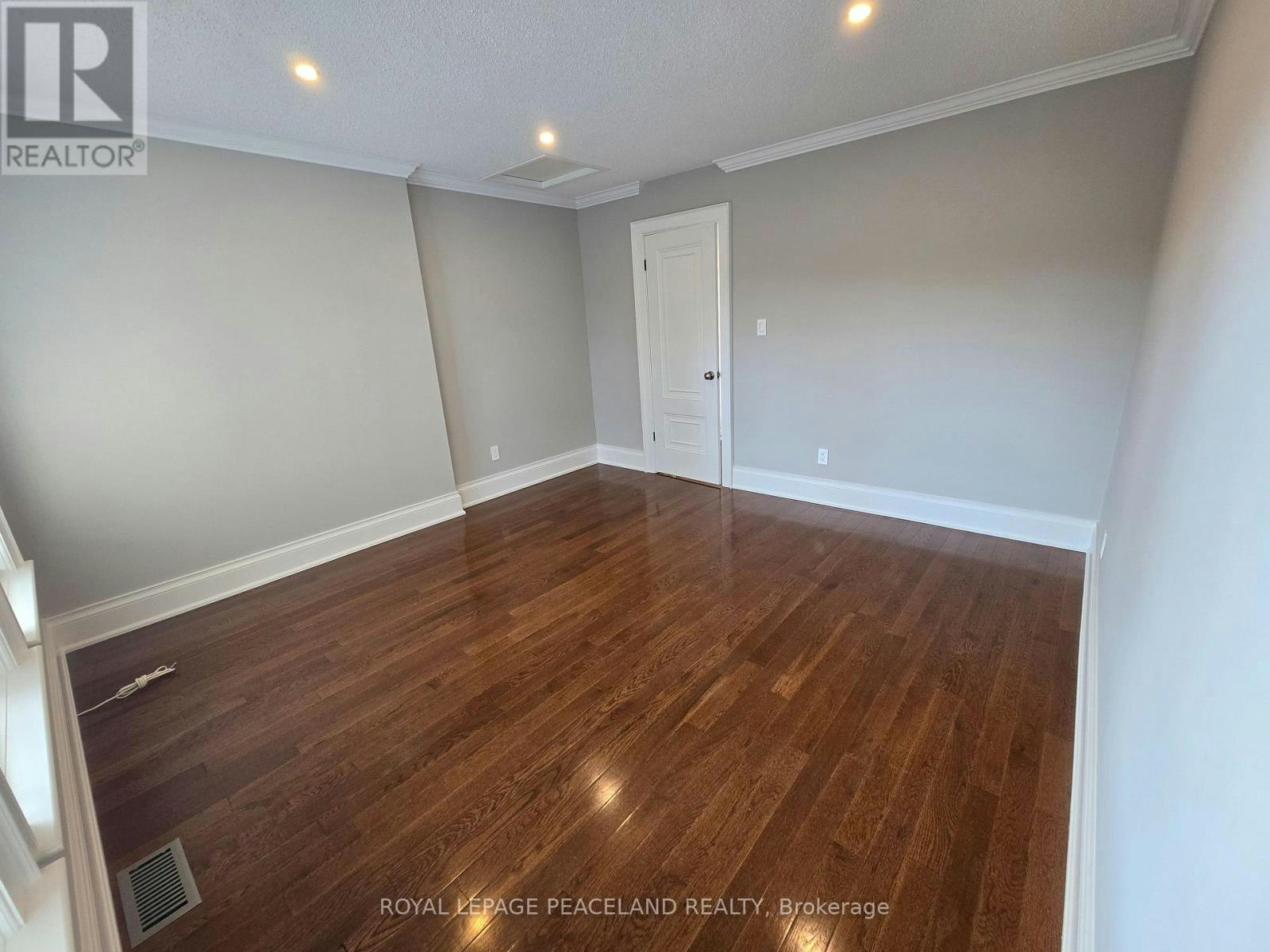 MAINHSE-322 Clinton Street, Toronto, ON, M6G 2Y8 - 9