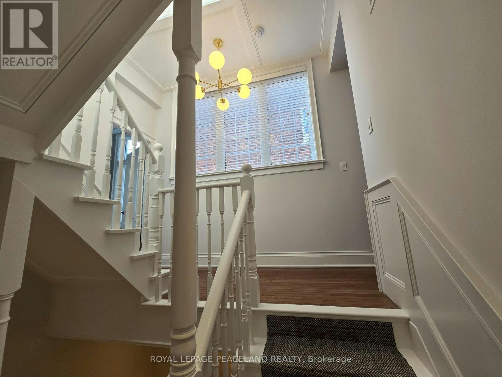 MAINHSE-322 Clinton Street, Toronto, ON, M6G 2Y8 - 21