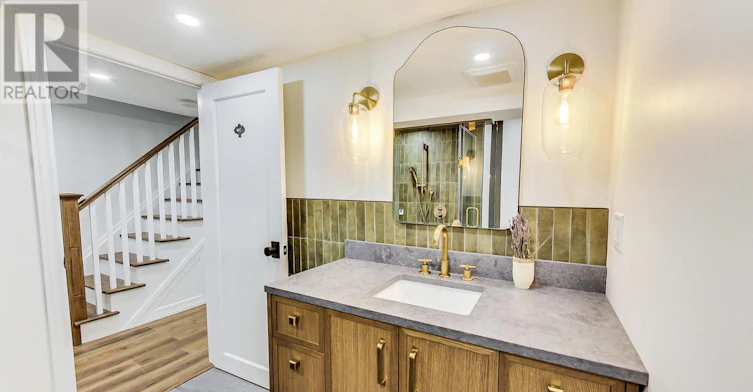 55 Billings Avenue, Toronto, ON, M4L 2S3 - 24