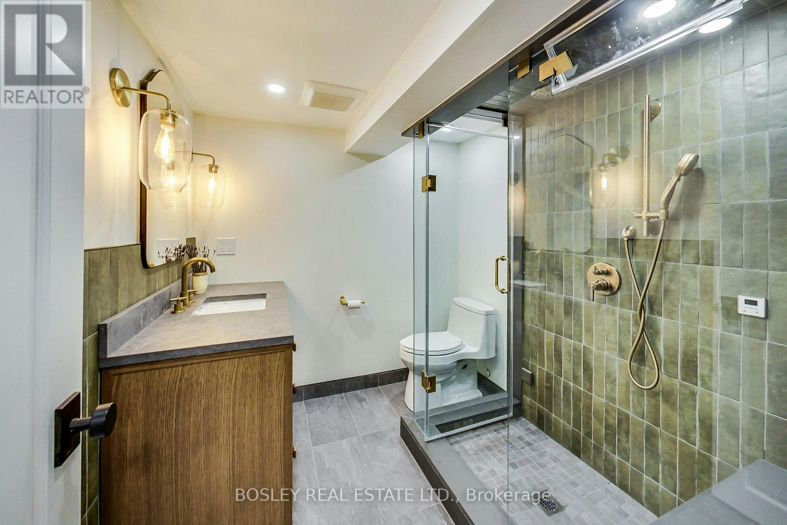 55 Billings Avenue, Toronto, ON, M4L 2S3 - 23