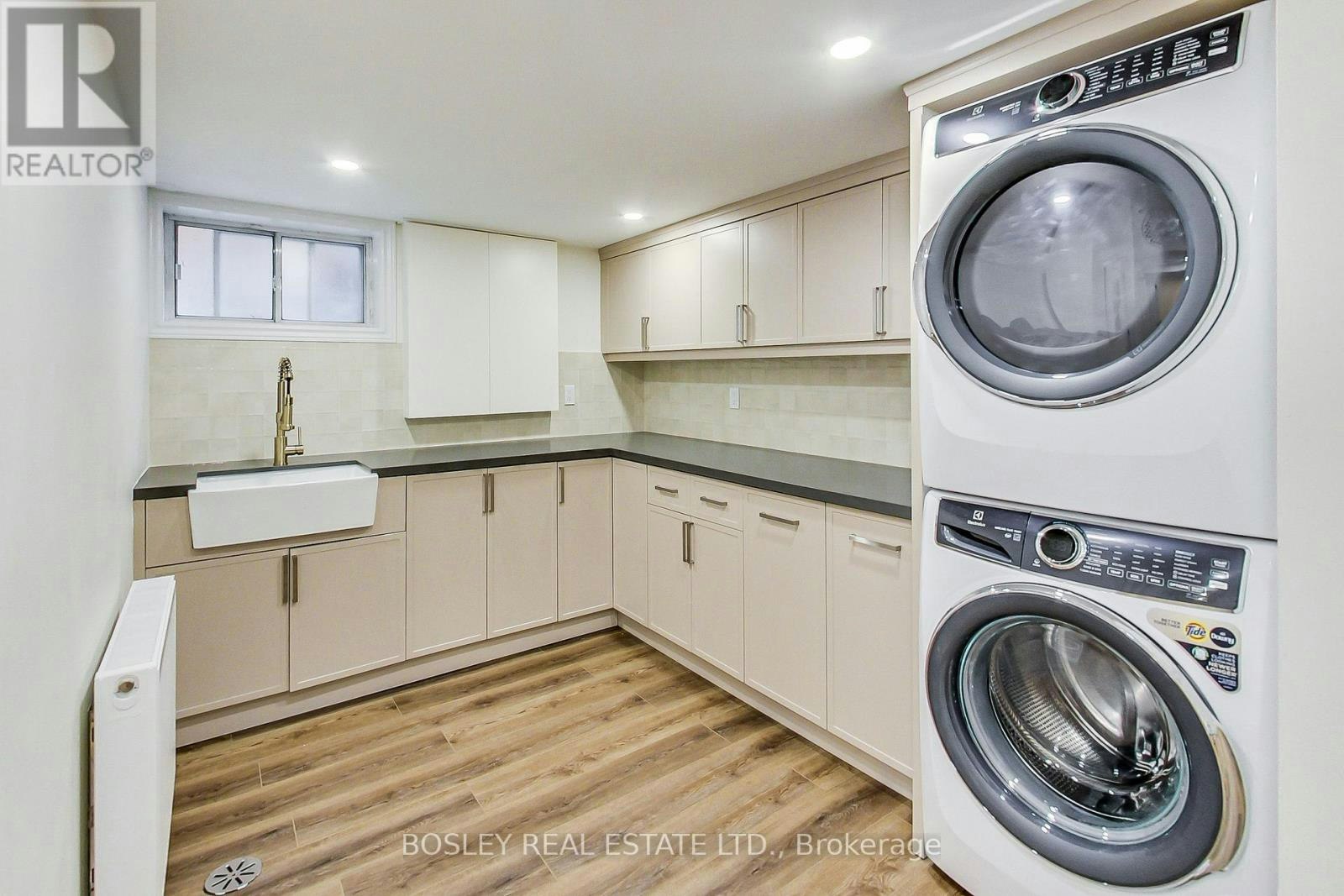 55 Billings Avenue, Toronto, ON, M4L 2S3 - 20