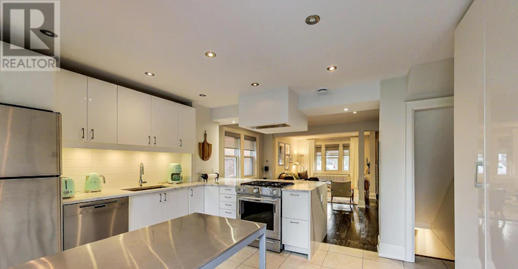 55 Billings Avenue, Toronto, ON, M4L 2S3 - 10