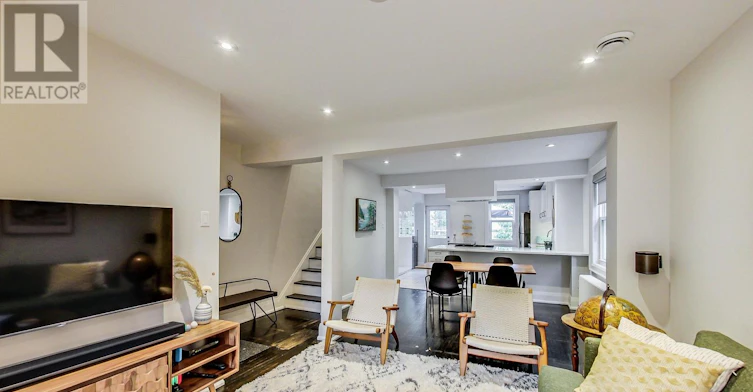 55 Billings Avenue, Toronto, ON, M4L 2S3 - 5