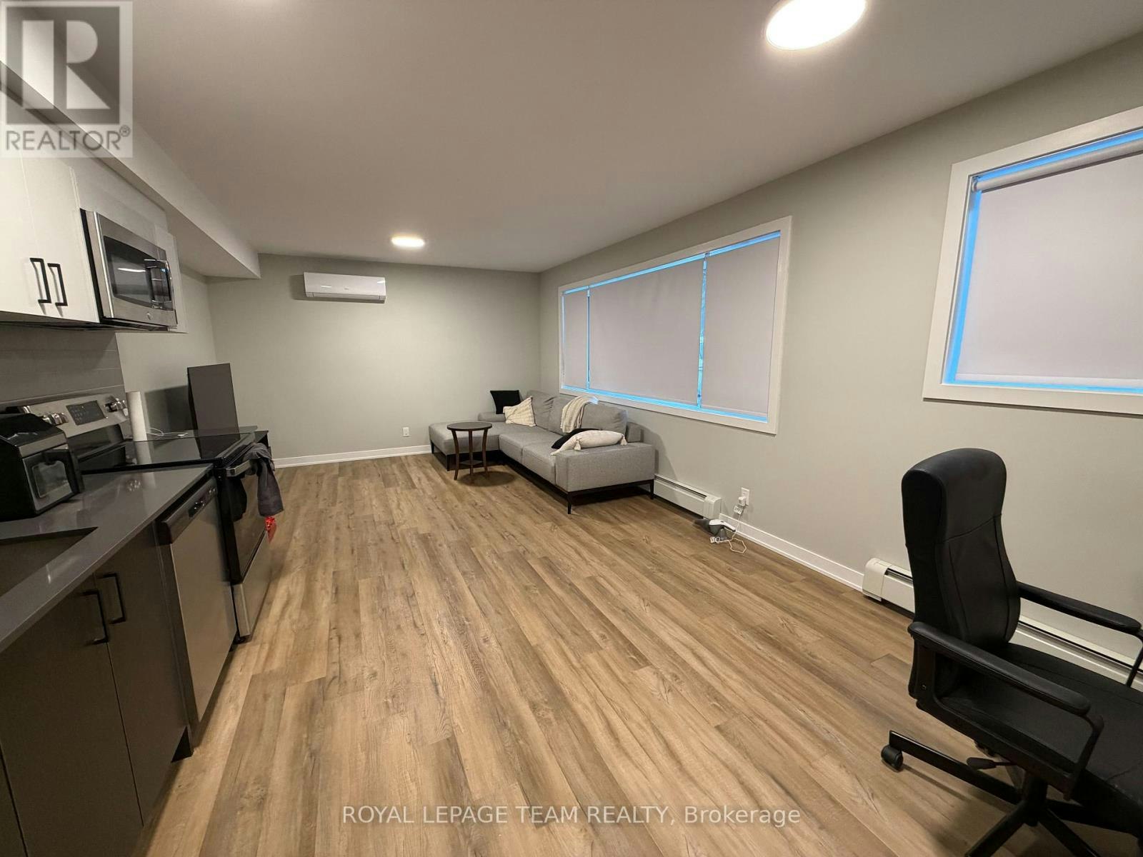 B06-1305 Summerville Avenue, Ottawa, ON, K1Z 8G7 - 2