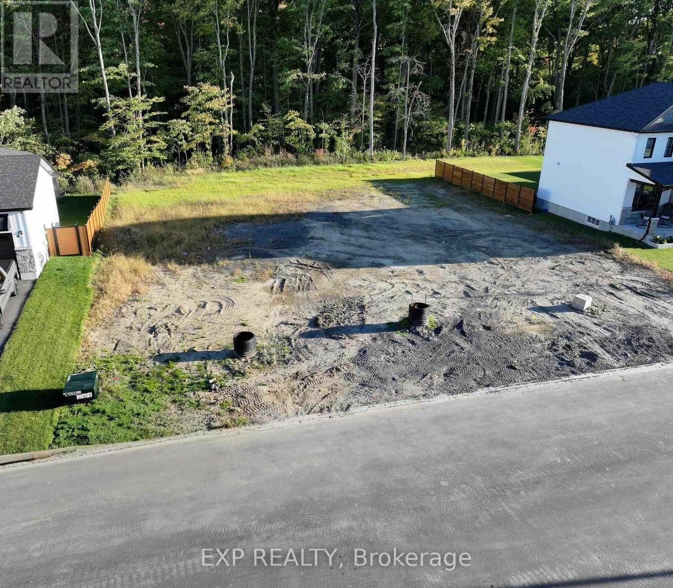 1383 Fribourg Street, Russell, ON, K0A 1W0