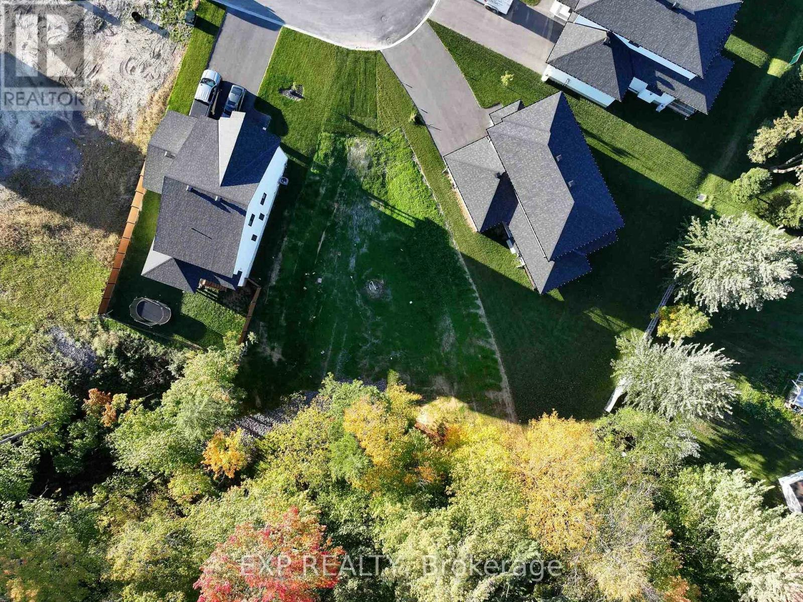 1391 Fribourg Street, Russell, ON, K0A 1W0