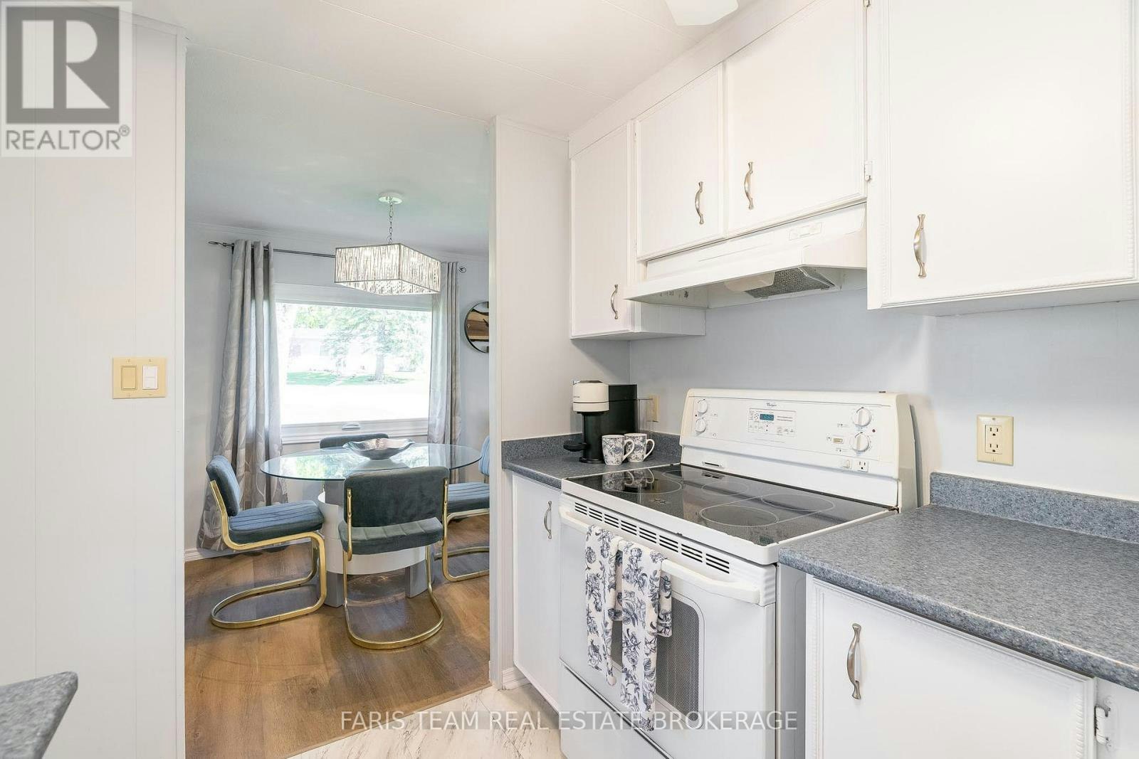 21 Hawthorne Drive, Innisfil, ON, L9S 1P7 - 9