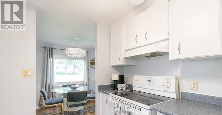 21 Hawthorne Drive, Innisfil, ON, L9S 1P7 - 9