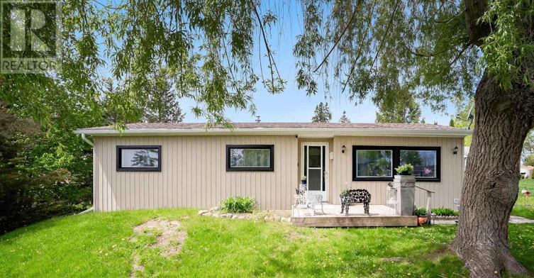 21 Hawthorne Drive, Innisfil, ON, L9S 1P7 - 3