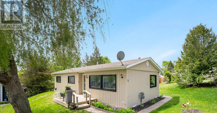 21 Hawthorne Drive, Innisfil, ON, L9S 1P7 - 2