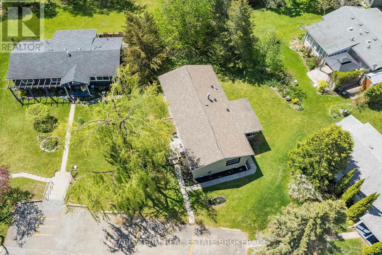 21 Hawthorne Drive, Innisfil, ON, L9S 1P7 - 4