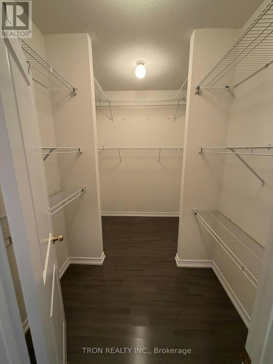 16 Dungannon Drive, Markham, ON, L6C 0K1 - 17