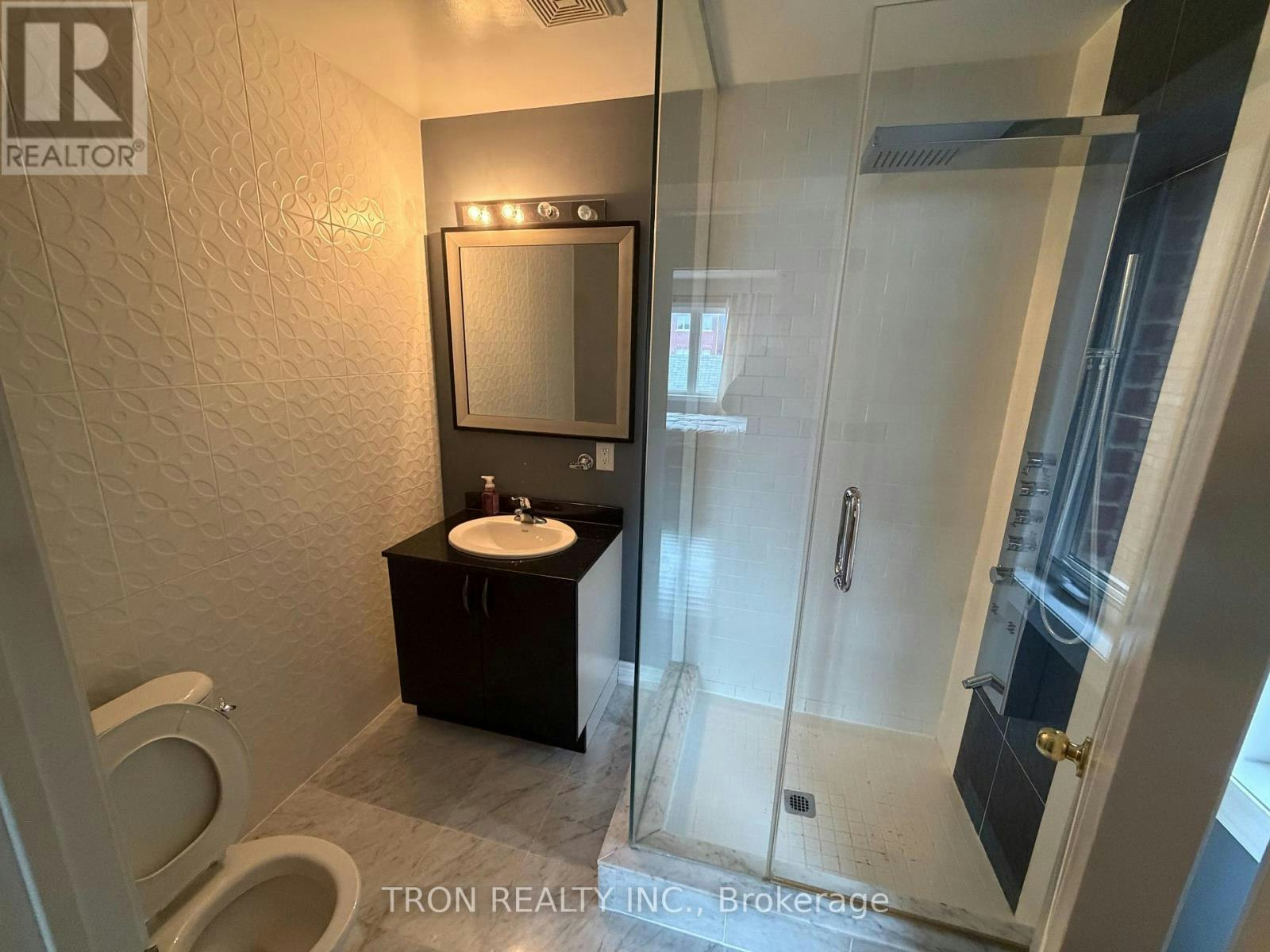 16 Dungannon Drive, Markham, ON, L6C 0K1 - 14
