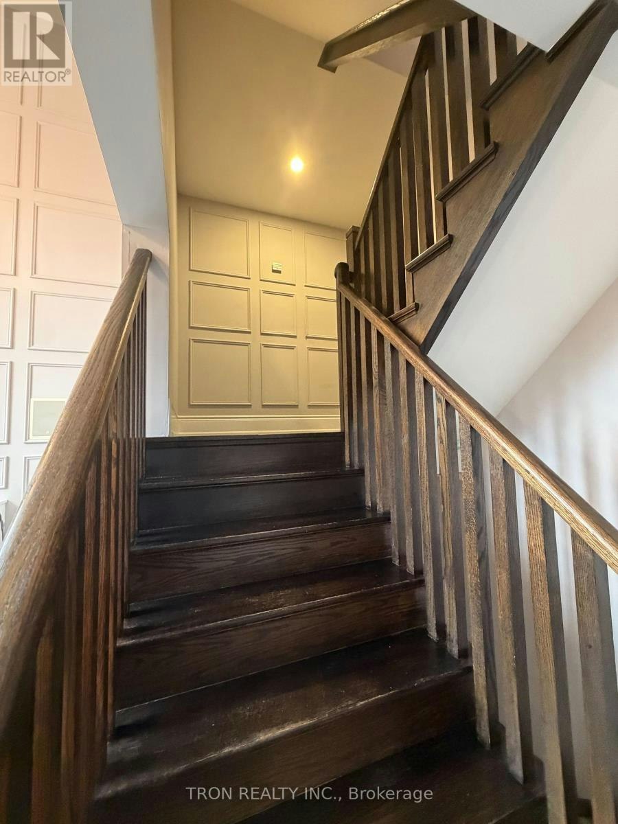 16 Dungannon Drive, Markham, ON, L6C 0K1 - 8