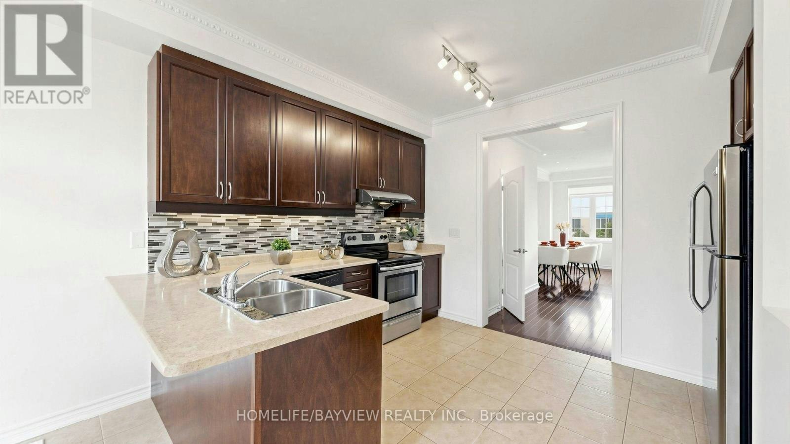 10981 Woodbine Avenue, Markham, ON, L6C 0X4 - 9
